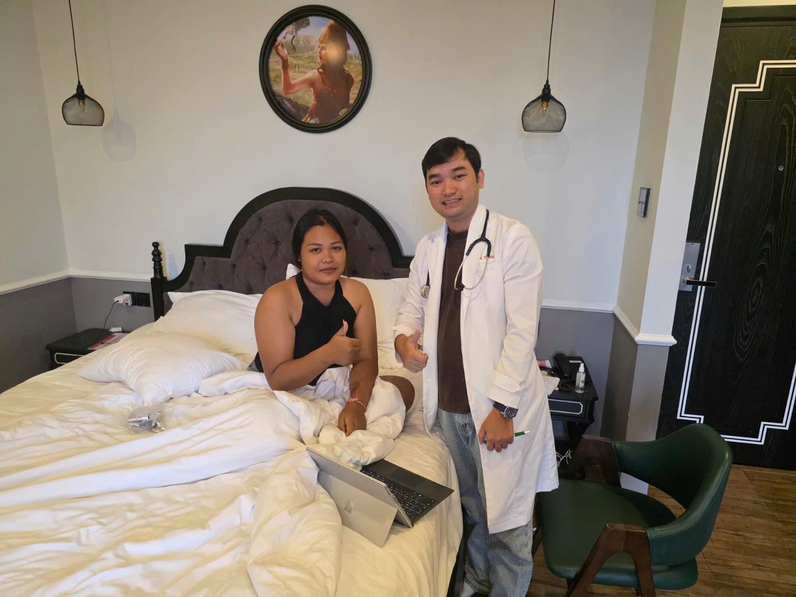 Khám bệnh cho du khách tại khách sạn Hội An